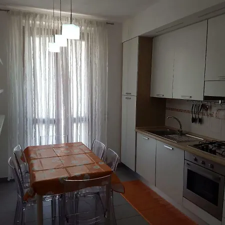 アパート Marebel *